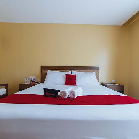 Reddoorz Premium Near Health Centrum Banica Roxas Exterior foto