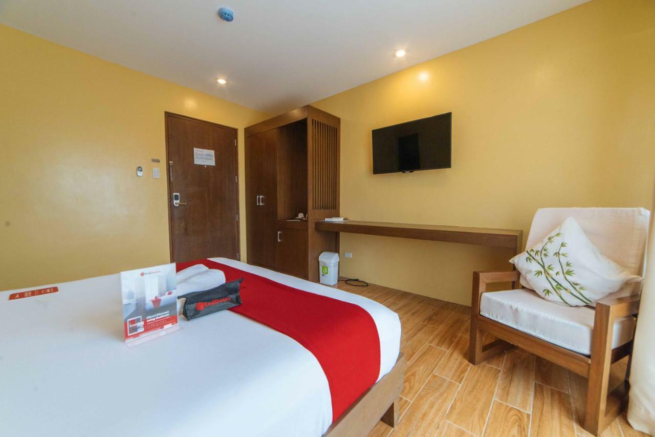 Reddoorz Premium Near Health Centrum Banica Roxas Exterior foto