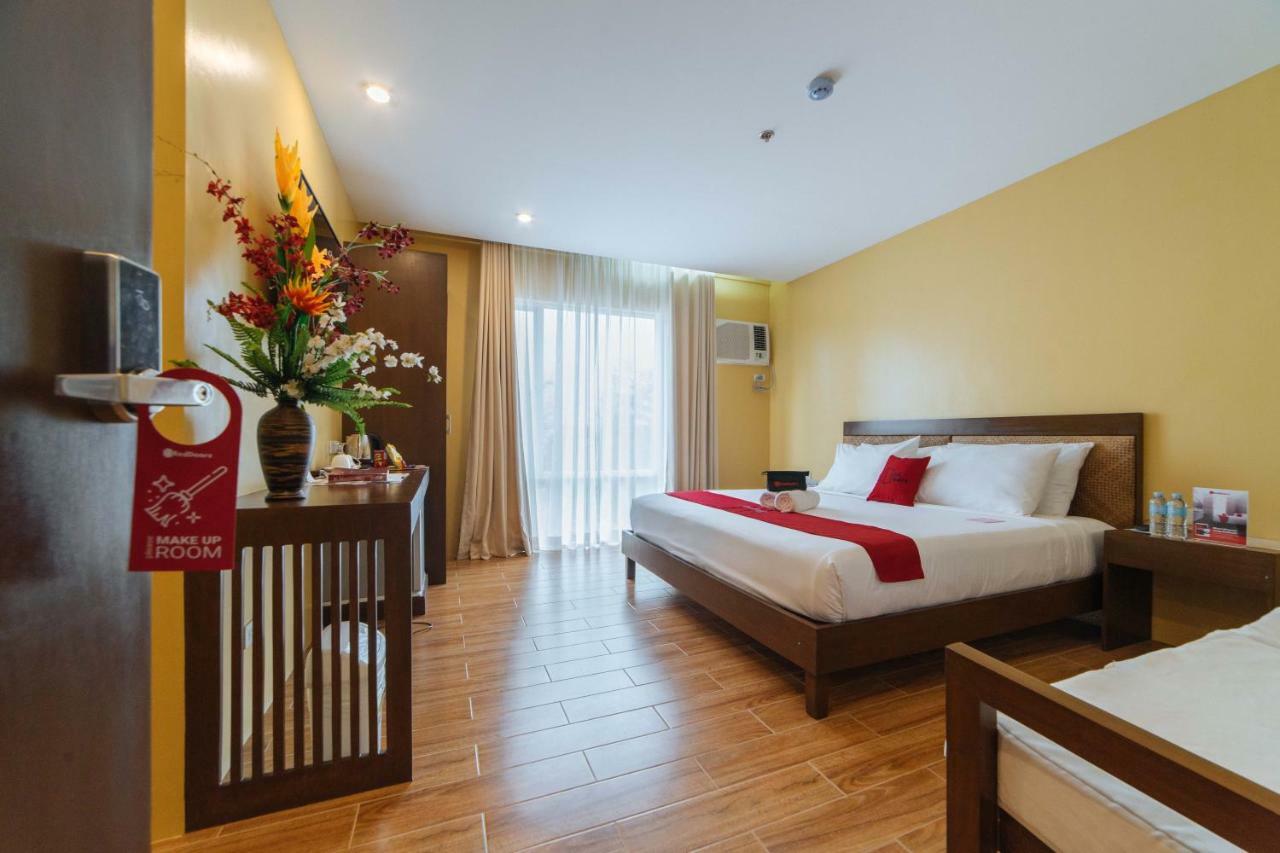 Reddoorz Premium Near Health Centrum Banica Roxas Exterior foto