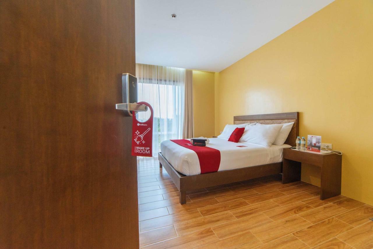Reddoorz Premium Near Health Centrum Banica Roxas Exterior foto