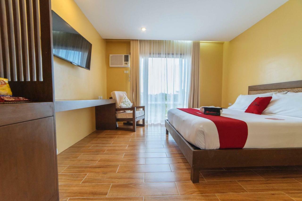 Reddoorz Premium Near Health Centrum Banica Roxas Exterior foto