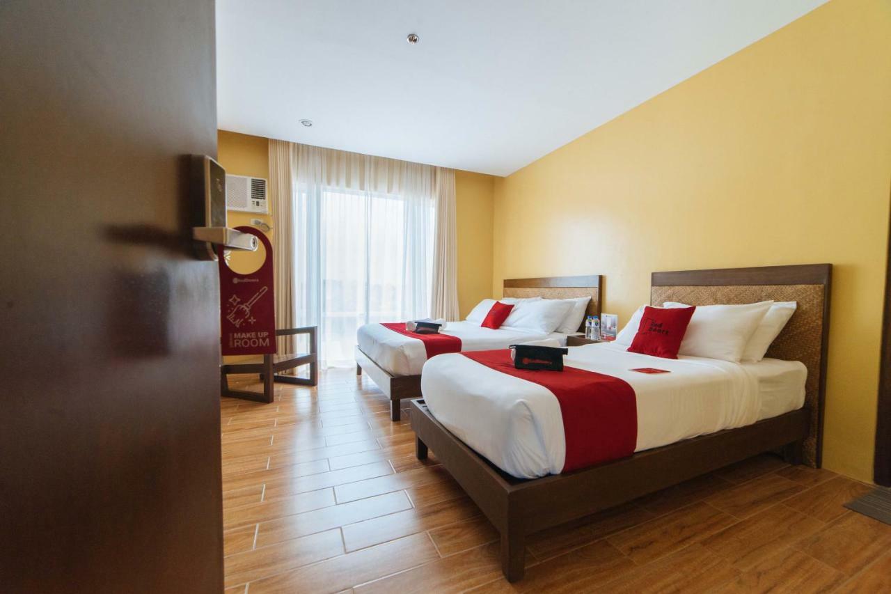 Reddoorz Premium Near Health Centrum Banica Roxas Exterior foto