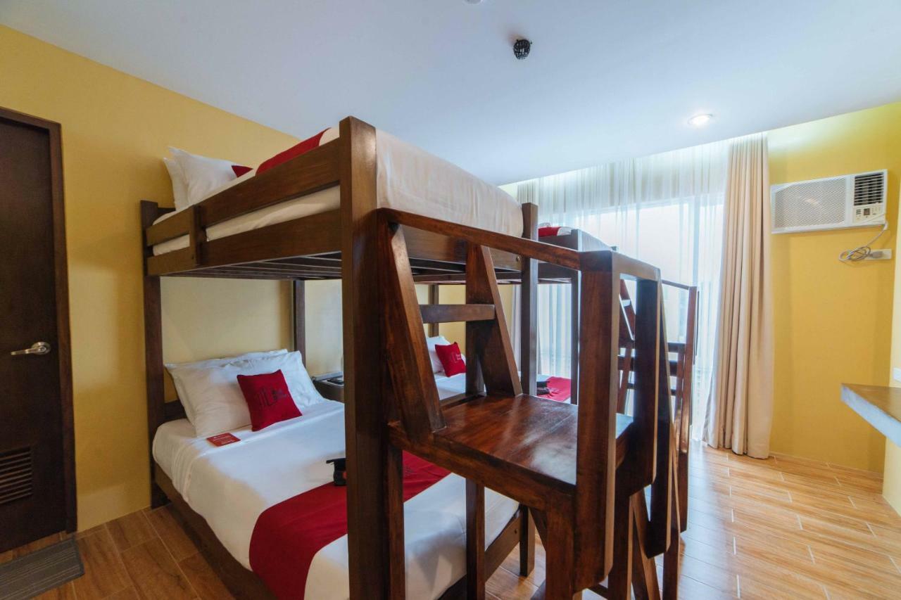 Reddoorz Premium Near Health Centrum Banica Roxas Exterior foto